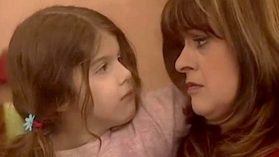20 χρόνια μετά: Αγνώριστη και «εναλλακτική» η Μπουλίτσα του «Καφέ της Χαράς» – Έτσι είναι σήμερα [εικόνες]