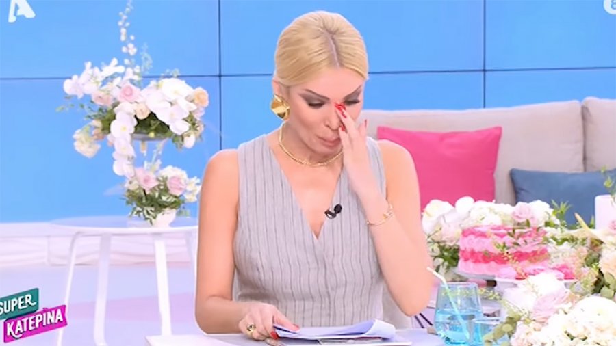 Μούτζωσε τον εαυτό της η Κατερίνα Καινούργιου: «Έβγαινα με πλούσιους άντρες και τους πλήρωνα εγώ»