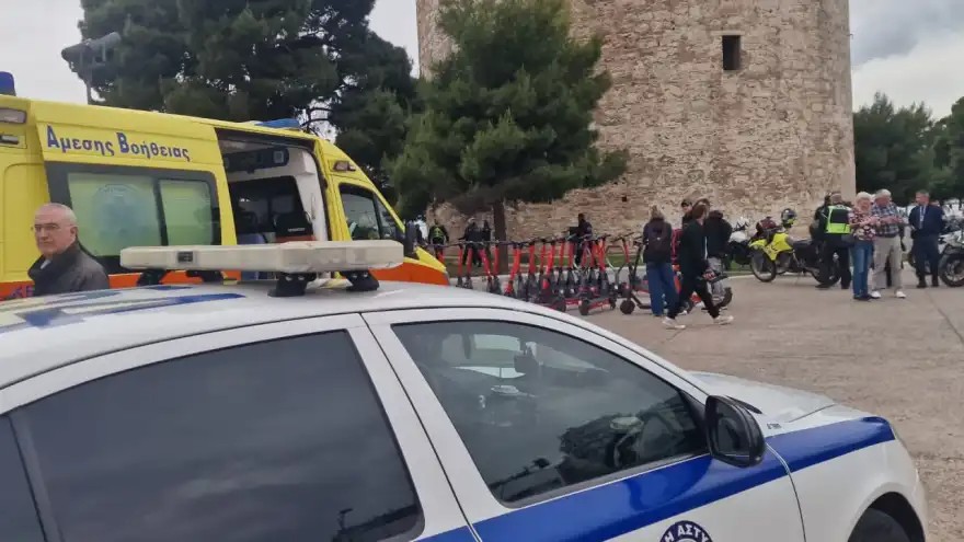 Απίστευτη τραγωδία στην Θεσσαλονίκη: Άνδρας έπεσε στο κενό από τον Λευκό Πύργο και σκοτώθηκε μπροστά σε όλους