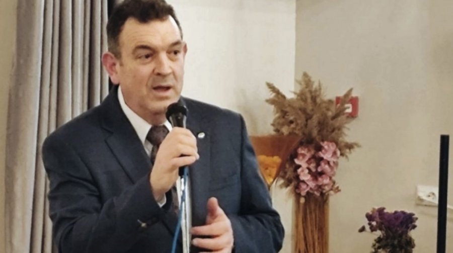 Κόβεται στο μισό η βουλευτική του αποζημίωση Νίκου Παπαδόπουλου μετά τους βανδαλισμούς στην Εθνική Πινακοθήκη