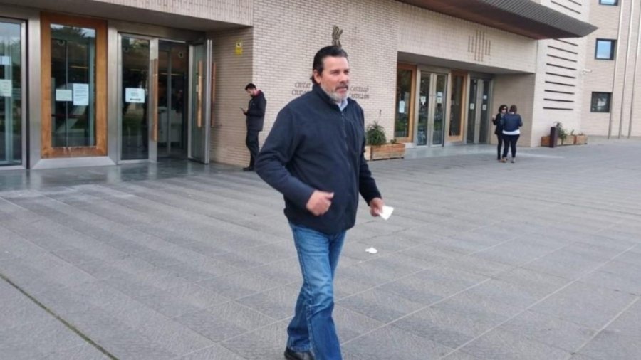 Η απίστευτη ιστορία ενός οικοδόμου που κέρδισε 6,5 εκατ. ευρώ στη λοταρία και η τράπεζα τα έχασε όλα